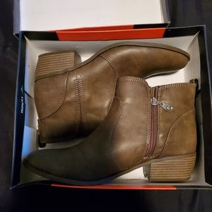 Guess booties! Nwot